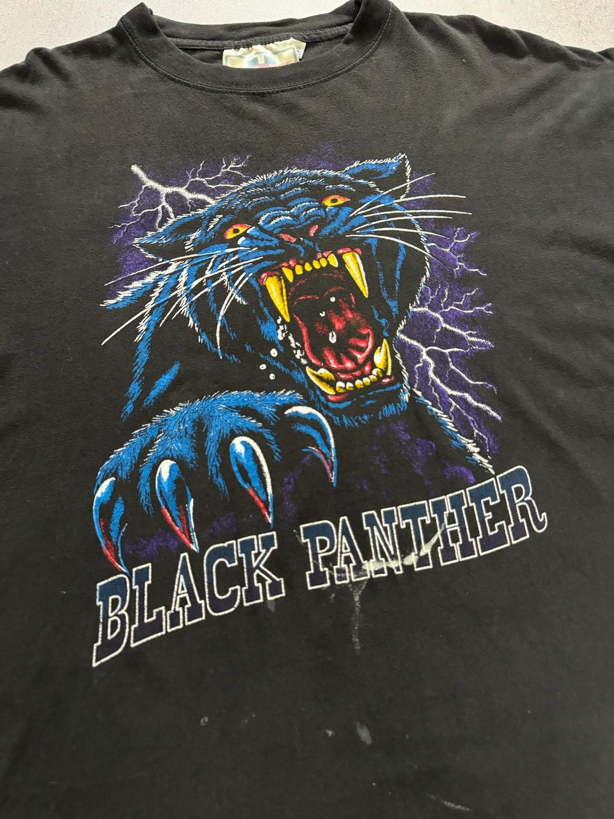 Vintage Vintage Black Panther T Shirt Baggy 70s USA American Size US XL / EU 56 / 4 - 3 Thumbnail