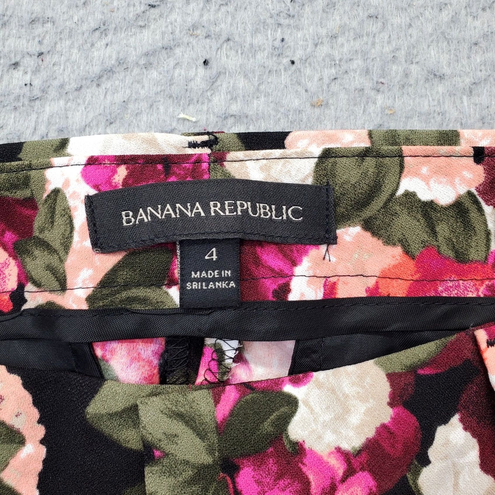 Banana Republic Banana Republic Avery Pants Womens 4 Multi Floral Boho Slash Pocket Straight Leg Pants Womens Size 4 Multicolor Floral Size 27" / US 4 / IT 40 - 7 Thumbnail