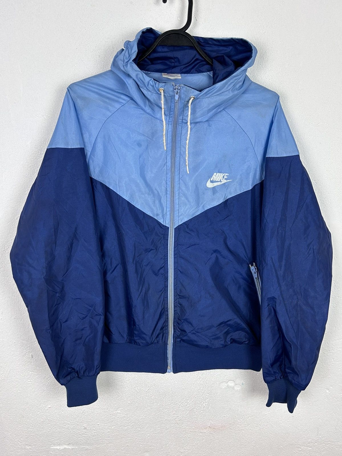 Nike 80s Vintage Nike Lightweight Zipped Distressed Jacket Size US M / EU 48-50 / 2 - 1 Thumbnail