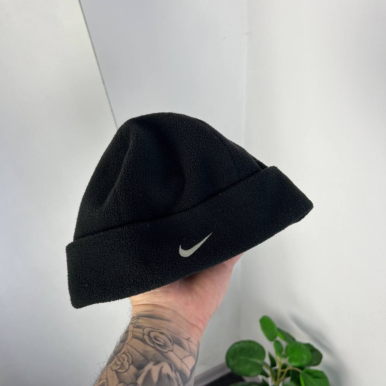 Nike Vintage Y2K Nike Swoosh Beanie Hat Streetwear Style Size ONE SIZE - 1 Thumbnail