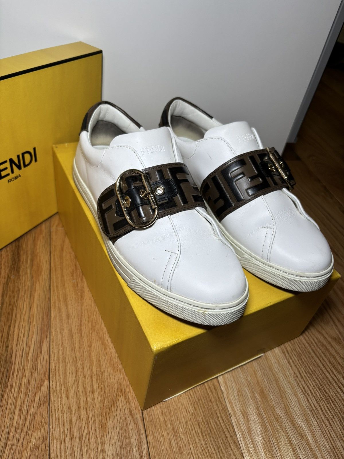 Fendi Fendi white sneakers Size US 8 / IT 38 - 2 Thumbnail