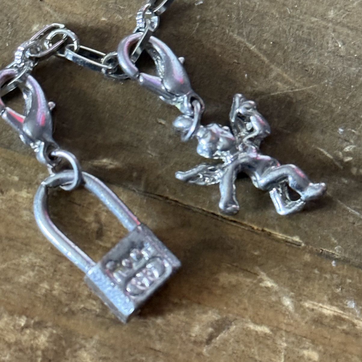 Other Silver tone charm bracelet Size ONE SIZE - 3 Thumbnail