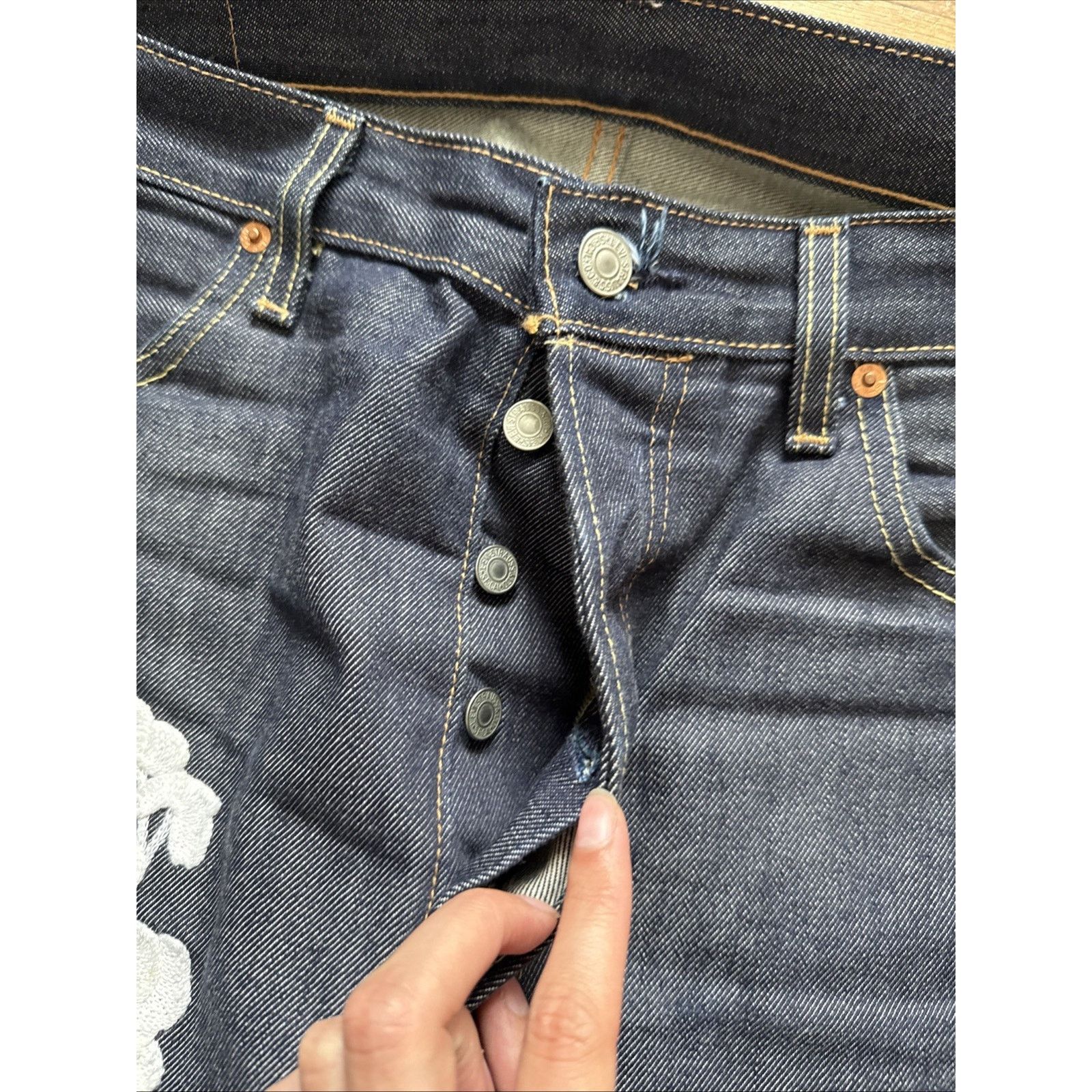 DENIM TEARS LEVI'Sx Denim Tears Embroidered Cotton Wreath Denim Jean Size US 38 / EU 54 - 7 Thumbnail