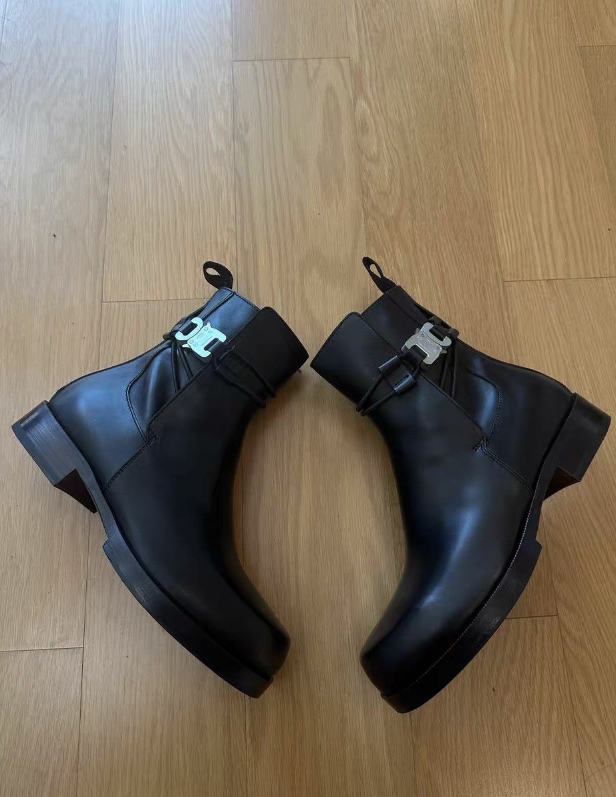 1017 ALYX 9SM Brand new 1017 ALYX 9SM classic black Size US 9 / EU 42 - 1 Thumbnail