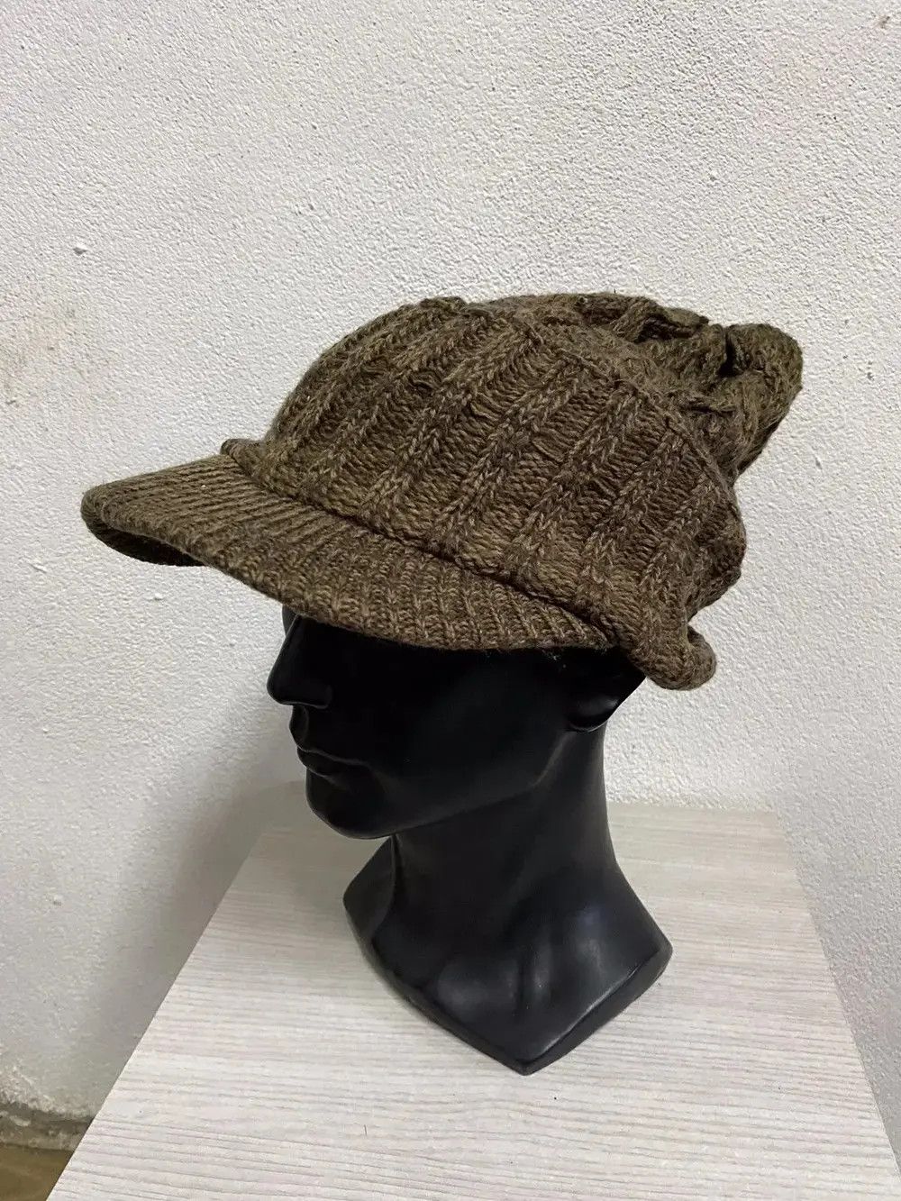 Japanese Brand Japanese Brand Visor Plain Beanie Hat Size ONE SIZE - 2 Thumbnail