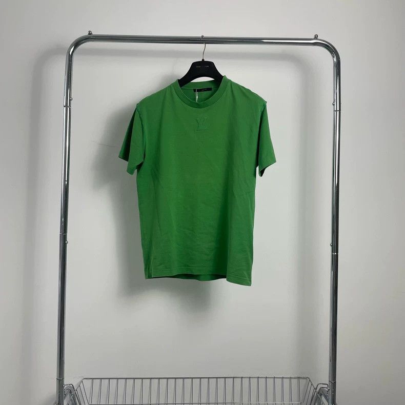 Louis Vuitton green Embossed short sleeves 2501-Nextarrow