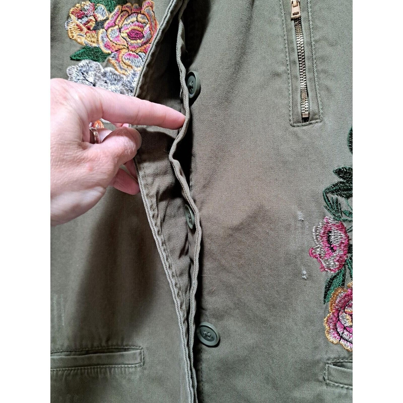 Other Charlotte Russe Green Flower Button Down Jacket Size L Size L / US 10 / IT 46 - 9 Thumbnail