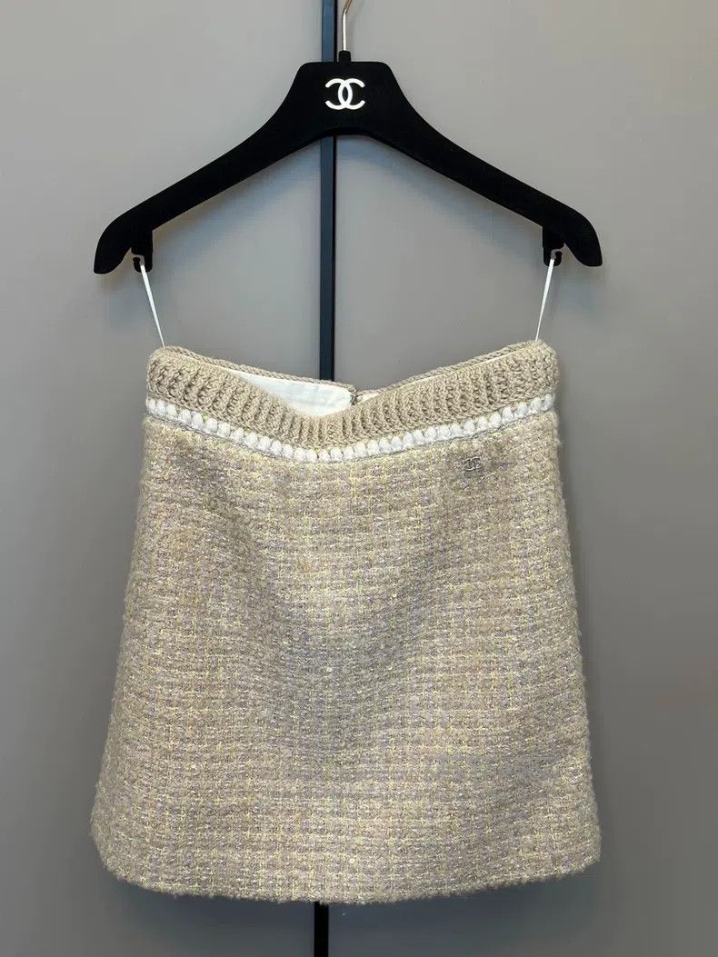 Chanel Chanel 24B tweed skirt Size 24" / US 00 / IT 34 - 1 Thumbnail