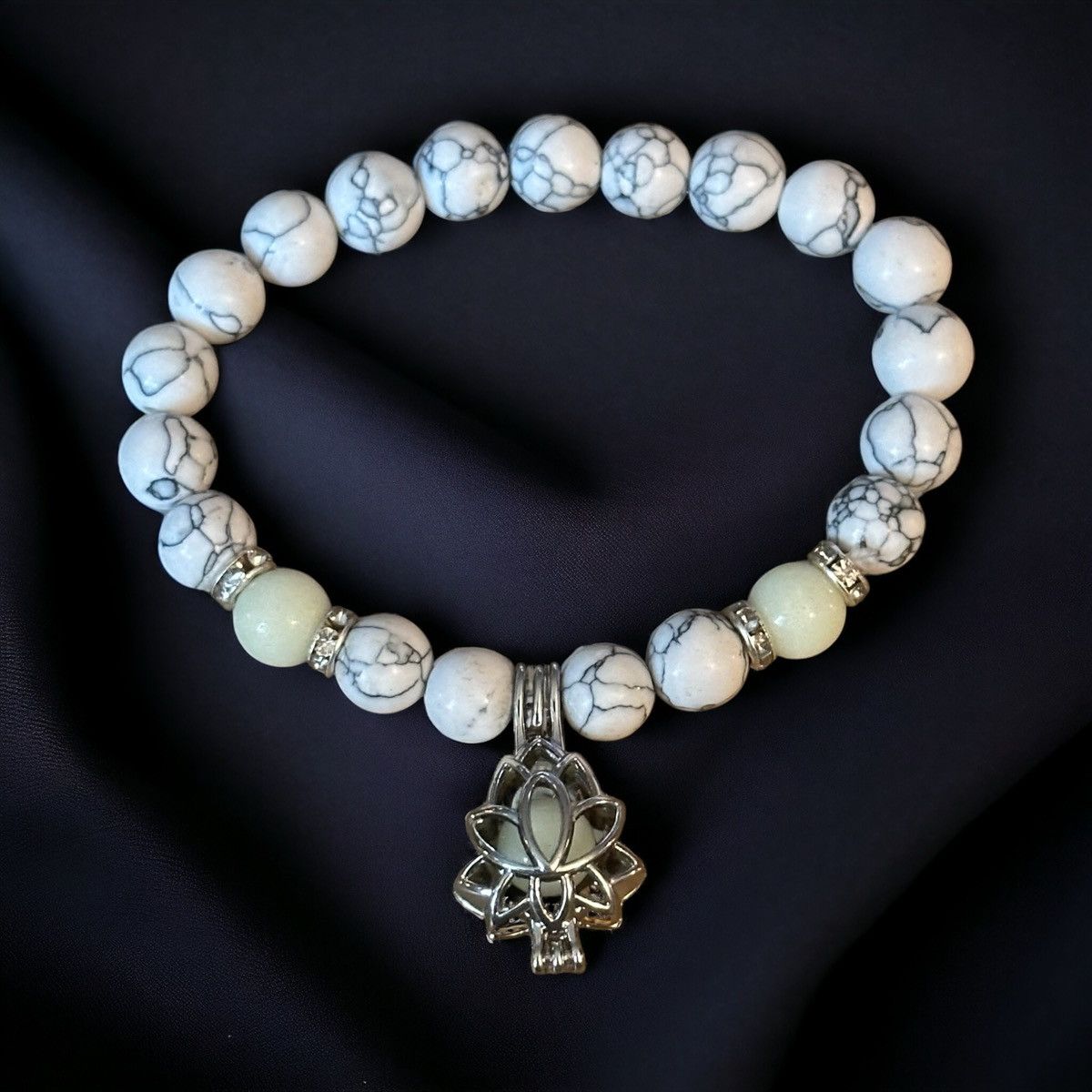 Other Glow in the dark Howlite bead Lotus charm stretch bracelet Size ONE SIZE - 8 Thumbnail