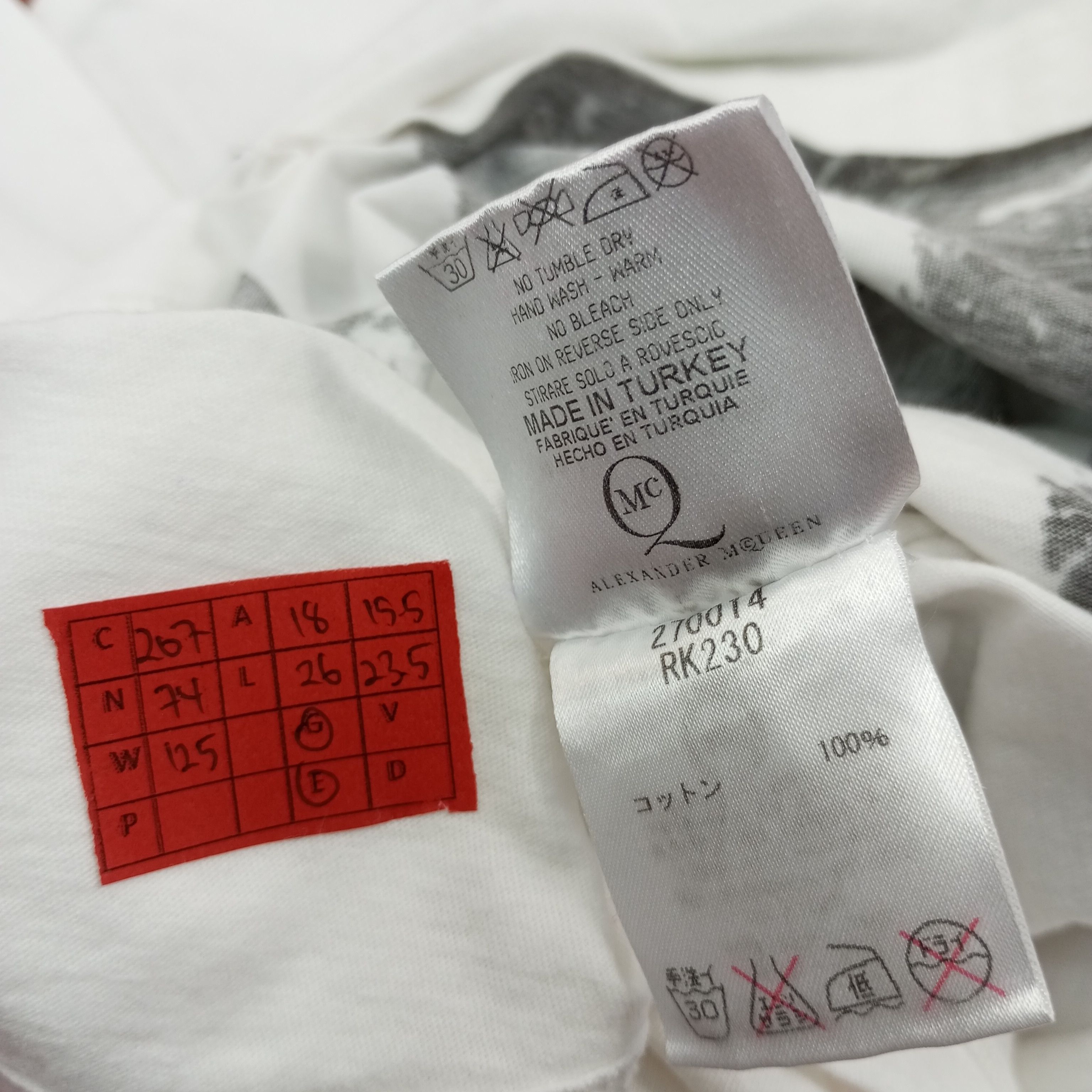 Alexander McQueen The Mcqs Alexander McQueen Long Sleeve Tshirt Size US S / EU 44-46 / 1 - 6 Thumbnail