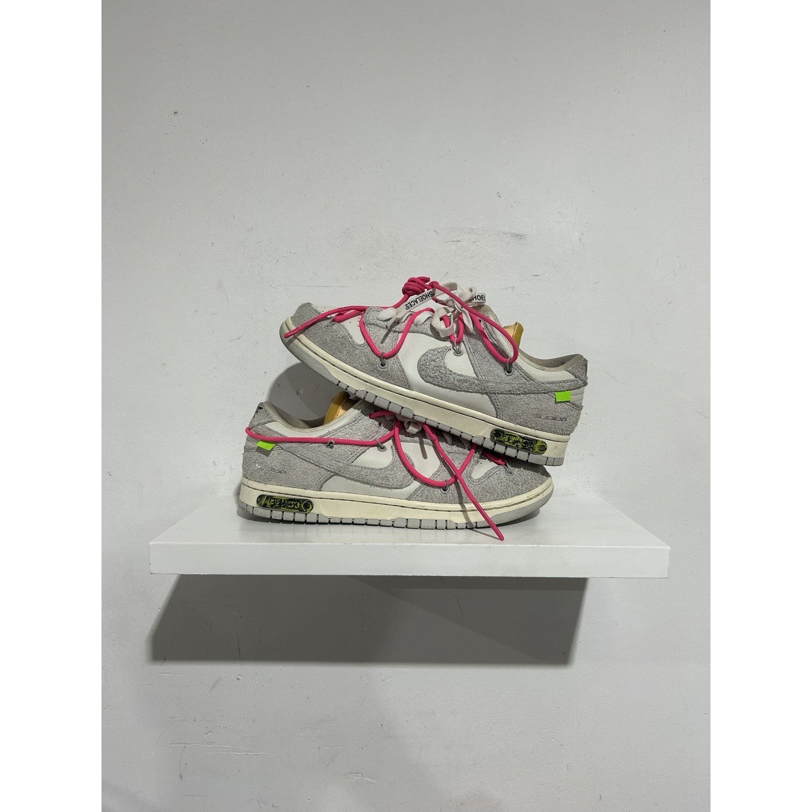 Nike NIKE DUNK LOW OFF WHITE LOT 17 SIZE 8.5 PREOWNED Size US 8.5 / EU 41-42 - 1 Thumbnail