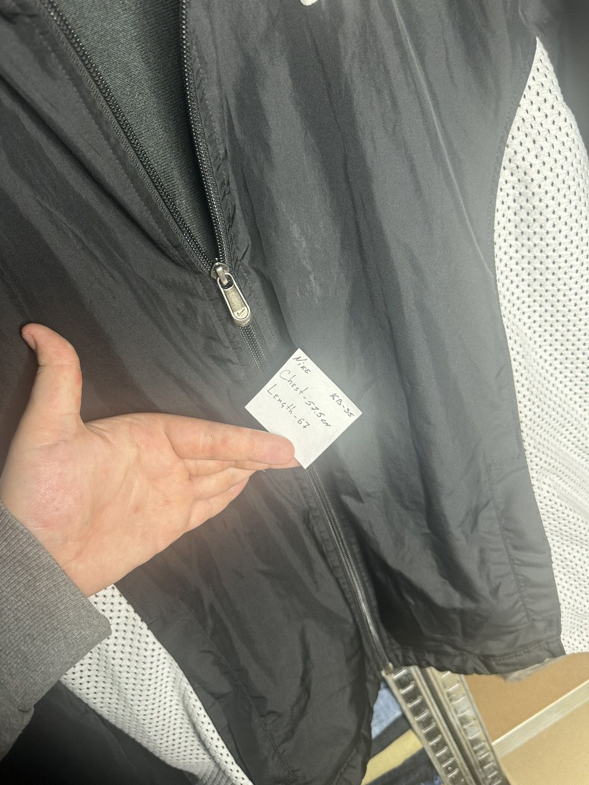 Nike Vintage Nike Swoosh Black White Mesh Panel Track Jacket Size US M / EU 48-50 / 2 - 10 Thumbnail