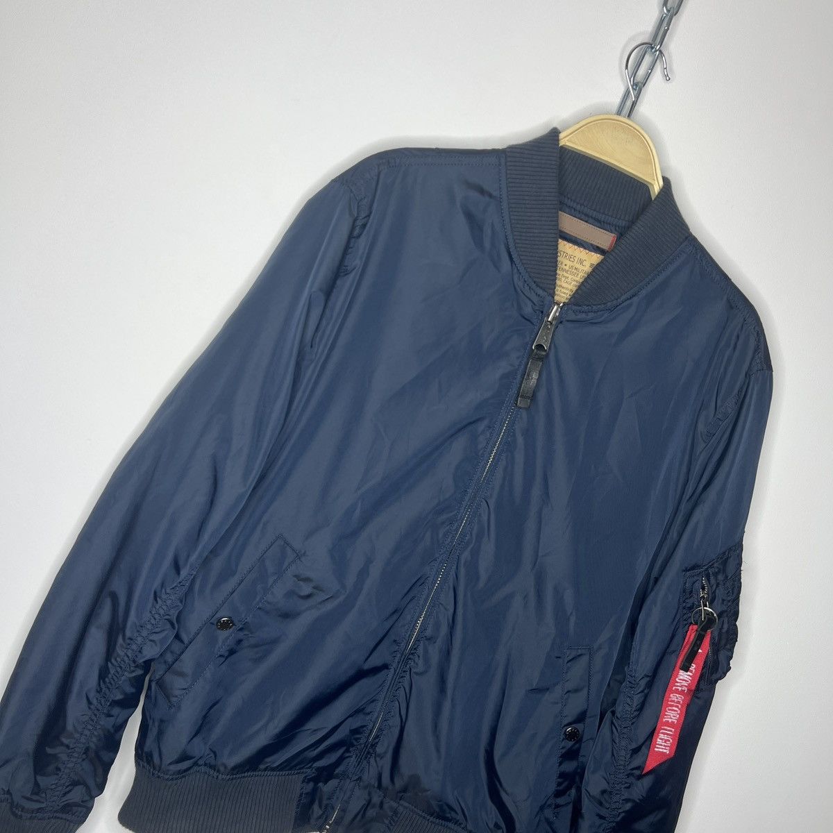 Alpha Industries Alpha Industries Bomber Jacket MA-1 Navy Nylon XL size Size US XL / EU 56 / 4 - 3 Thumbnail