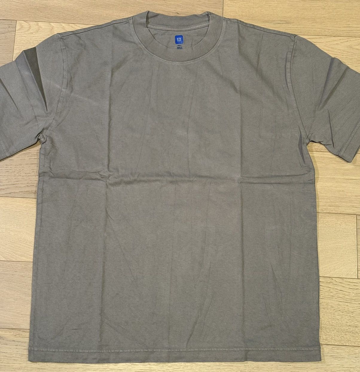 Gap × Yeezy Yeezy Gap Blank Tee H02 Light Gray Medium Size US M / EU 48-50 / 2 - 3 Thumbnail