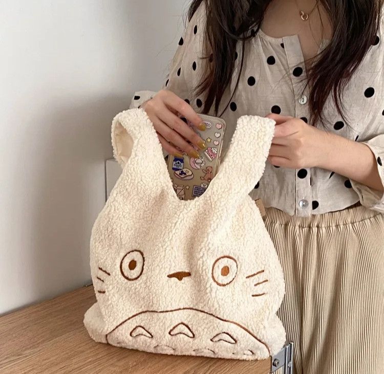 The Unbranded Brand Simple Lamb Wool Beige Color Shoulder Bag Size ONE SIZE - 2 Thumbnail
