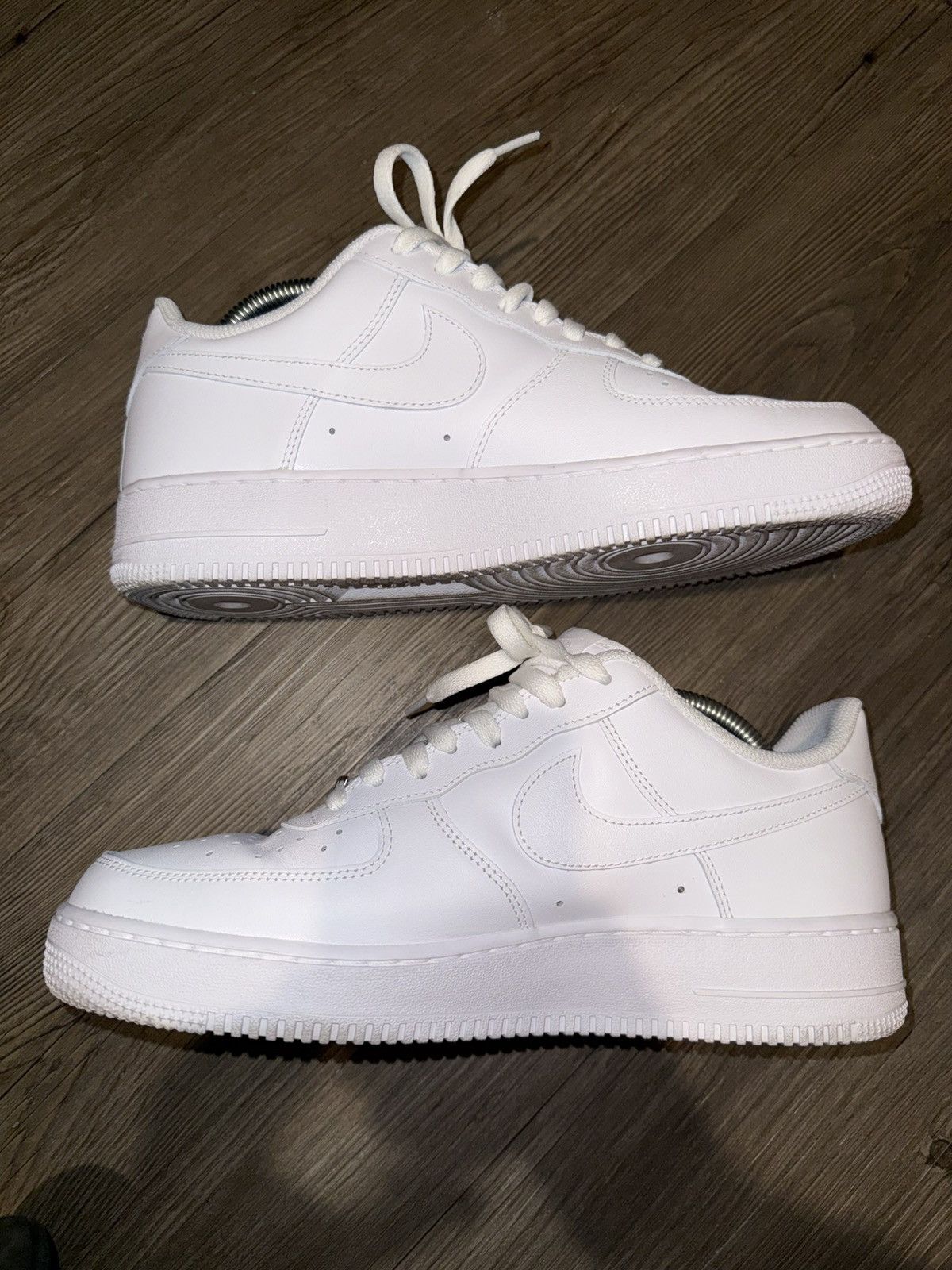 Nike Nike Air Force One - White/White Size US 9.5 / EU 42-43 - 2 Thumbnail