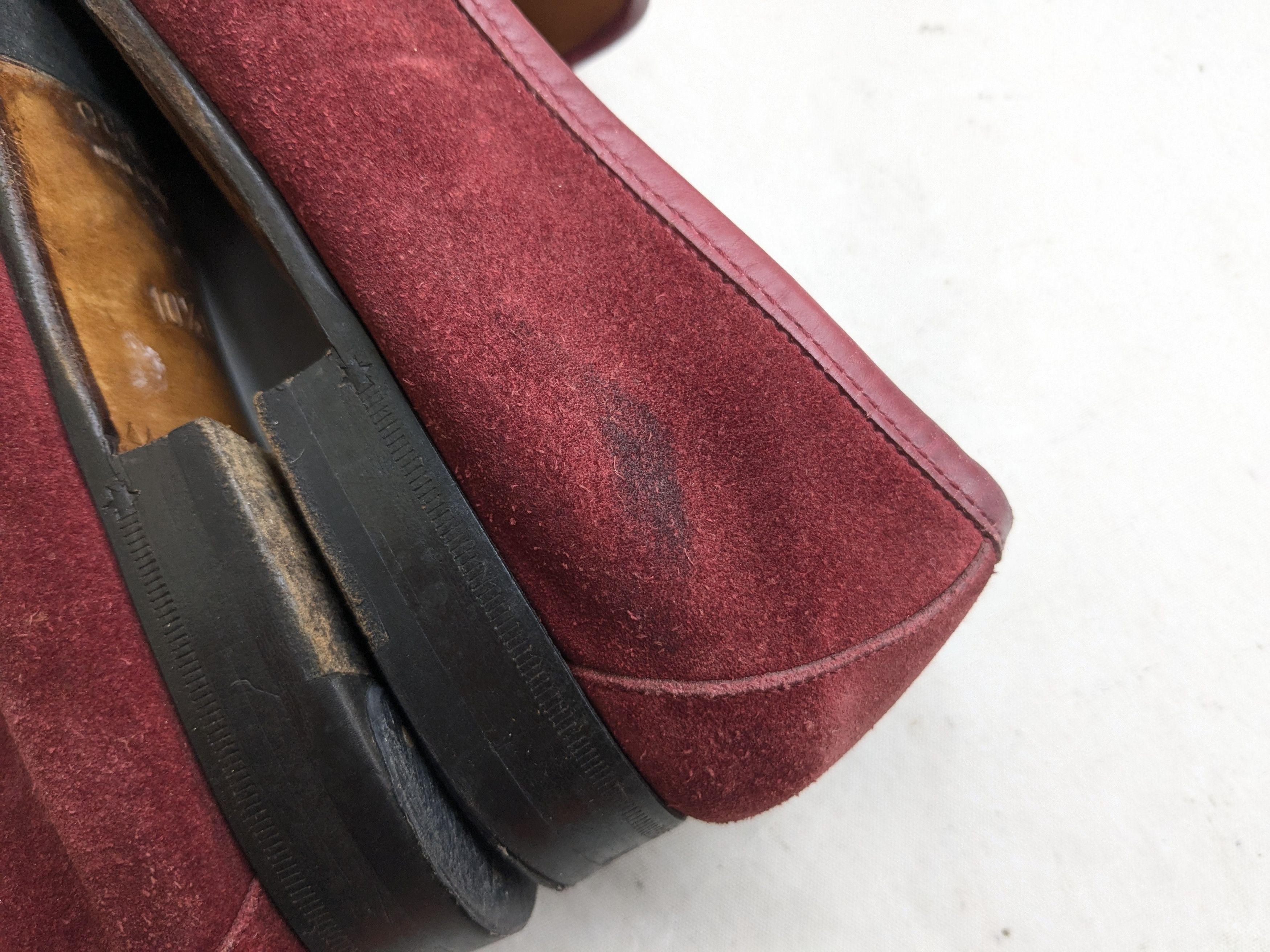 Gucci Gucci Horsebit Loafers Red 10.5 D Suede Leather Italy Slip Size US 10.5 / EU 43-44 - 11 Thumbnail