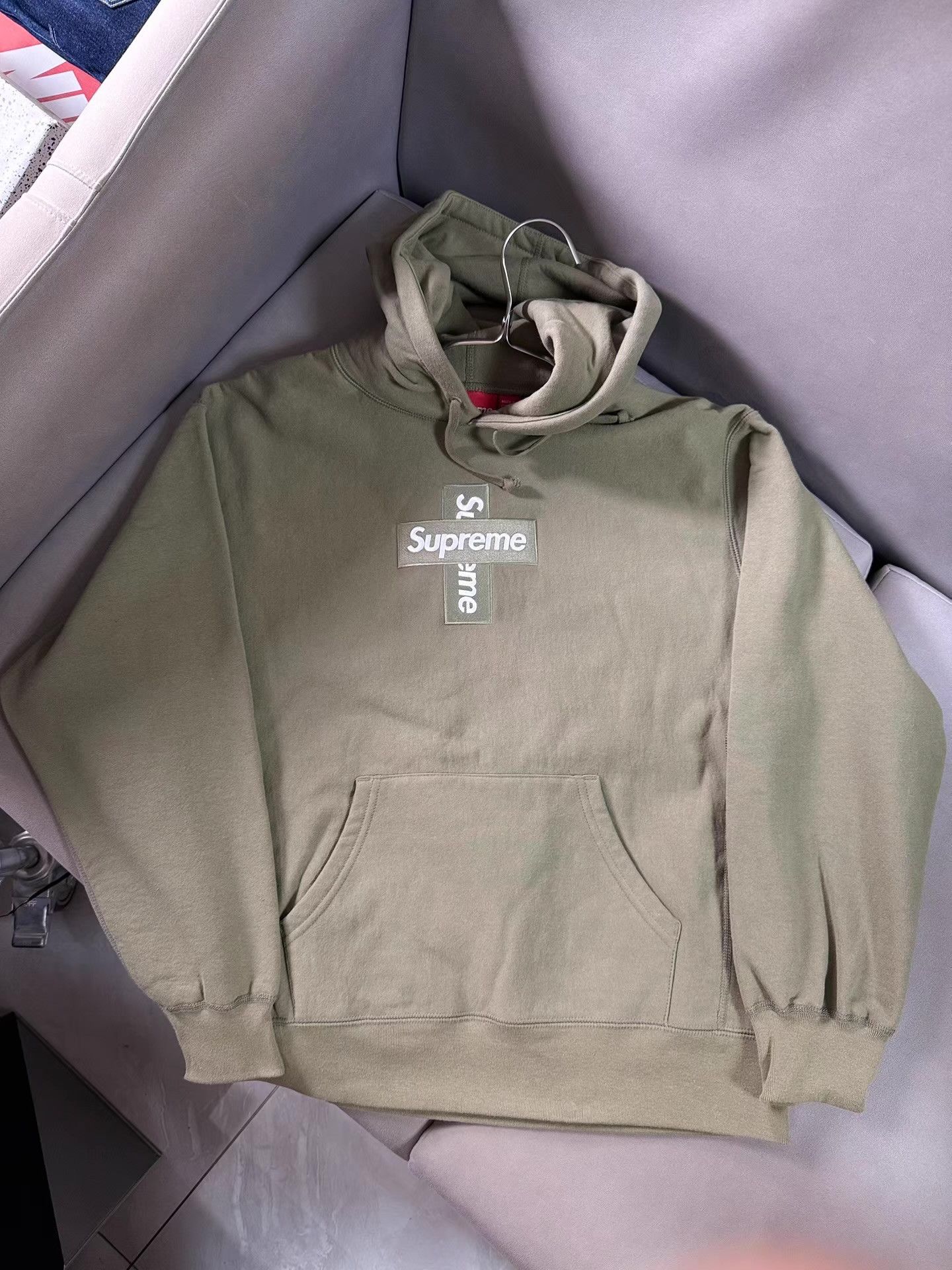 Supreme Supreme Cross Box Logo Sweatshirt Ｑ20 Size US M / EU 48-50 / 2 - 1 Thumbnail