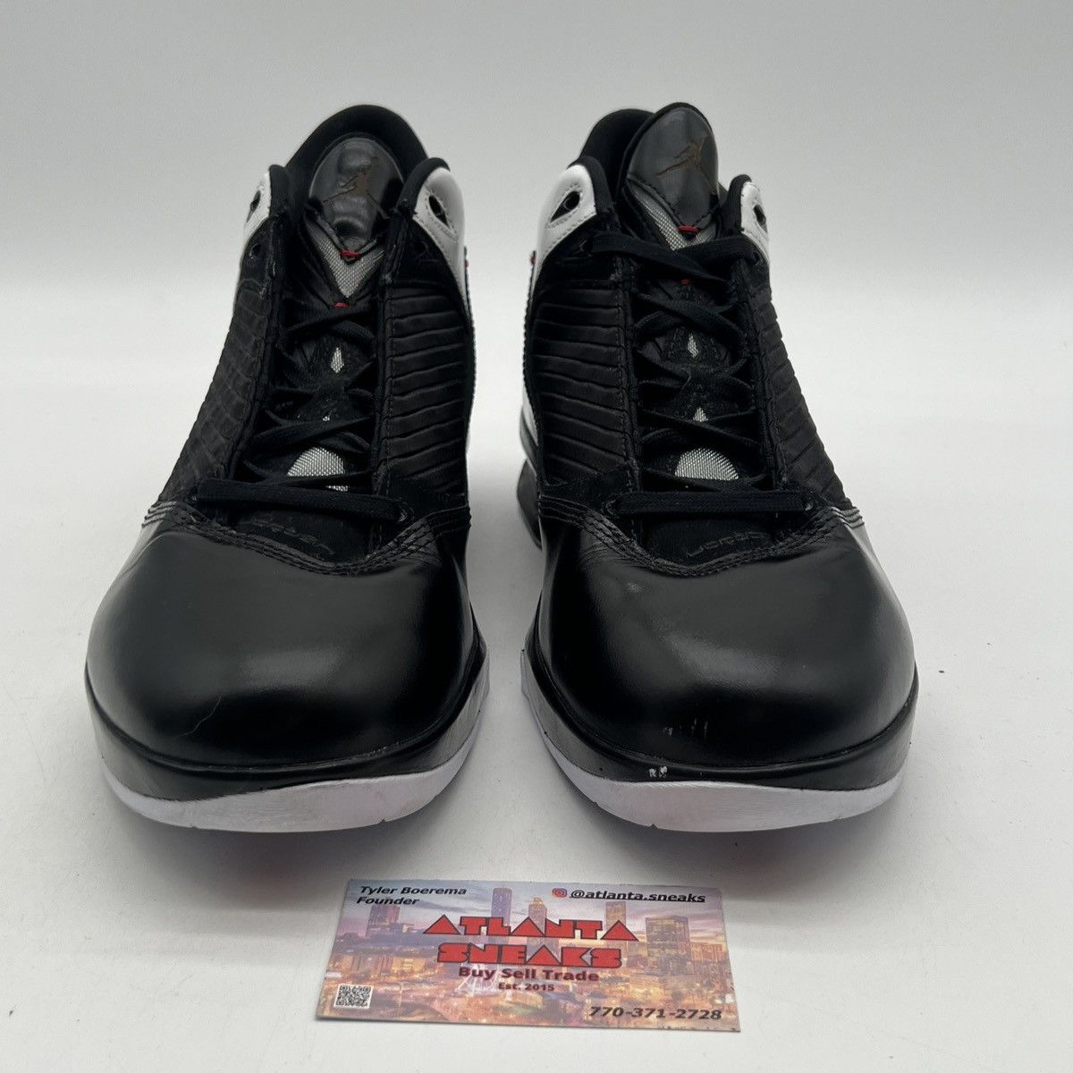 Jordan Brand Air Jordan 2009 black white Size US 10.5 / EU 43-44 - 2 Thumbnail