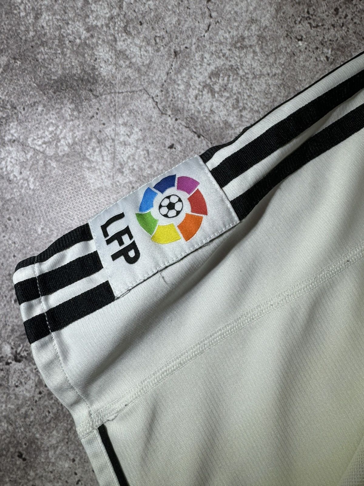 Adidas Real Madrid 2003/04 Home Football Shirt Soccer Jersey Adidas Size US L / EU 52-54 / 3 - 8 Thumbnail