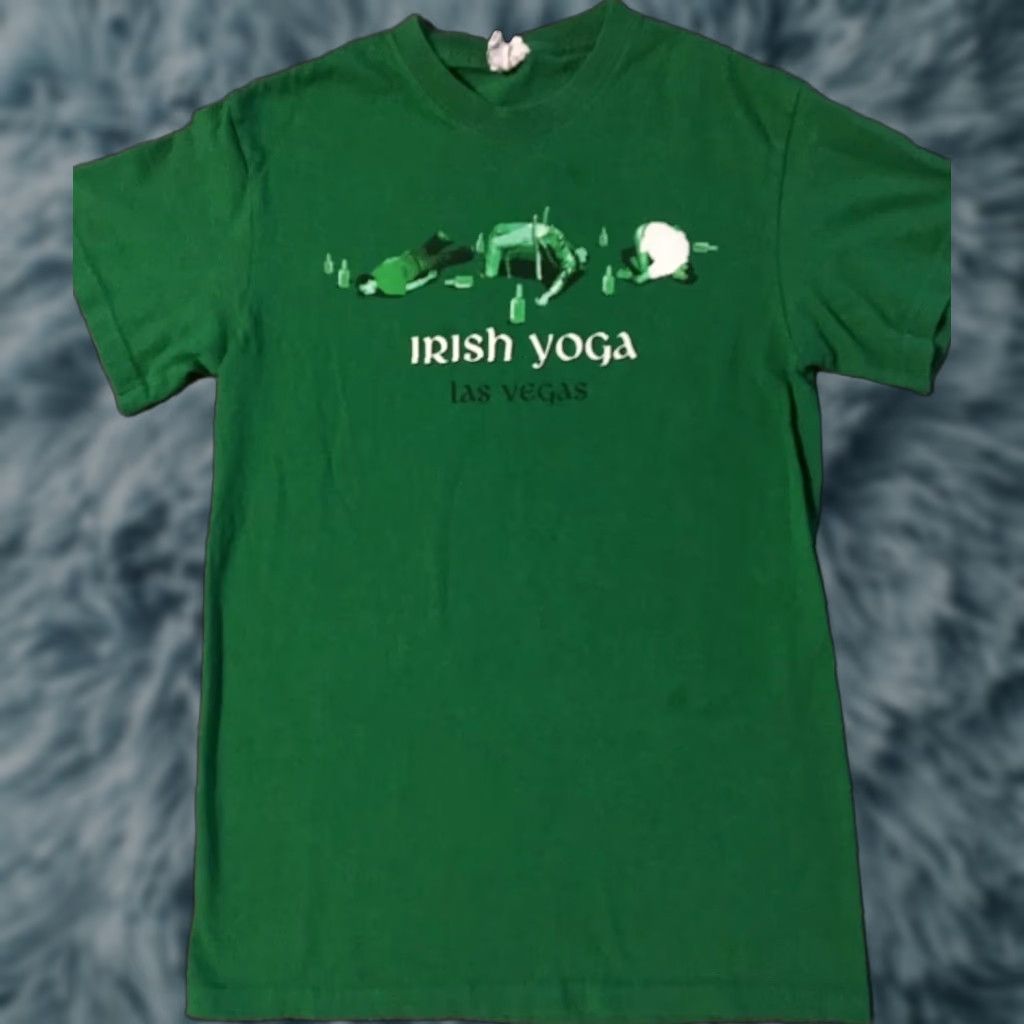 Delta VINTAGE Las Vegas Irish Yoga Shirt S Green 90s Funny Beer Strip MGM City Dad Mens T-Shirt Short Sleeve Size US S / EU 44-46 / 1 - 1 Thumbnail