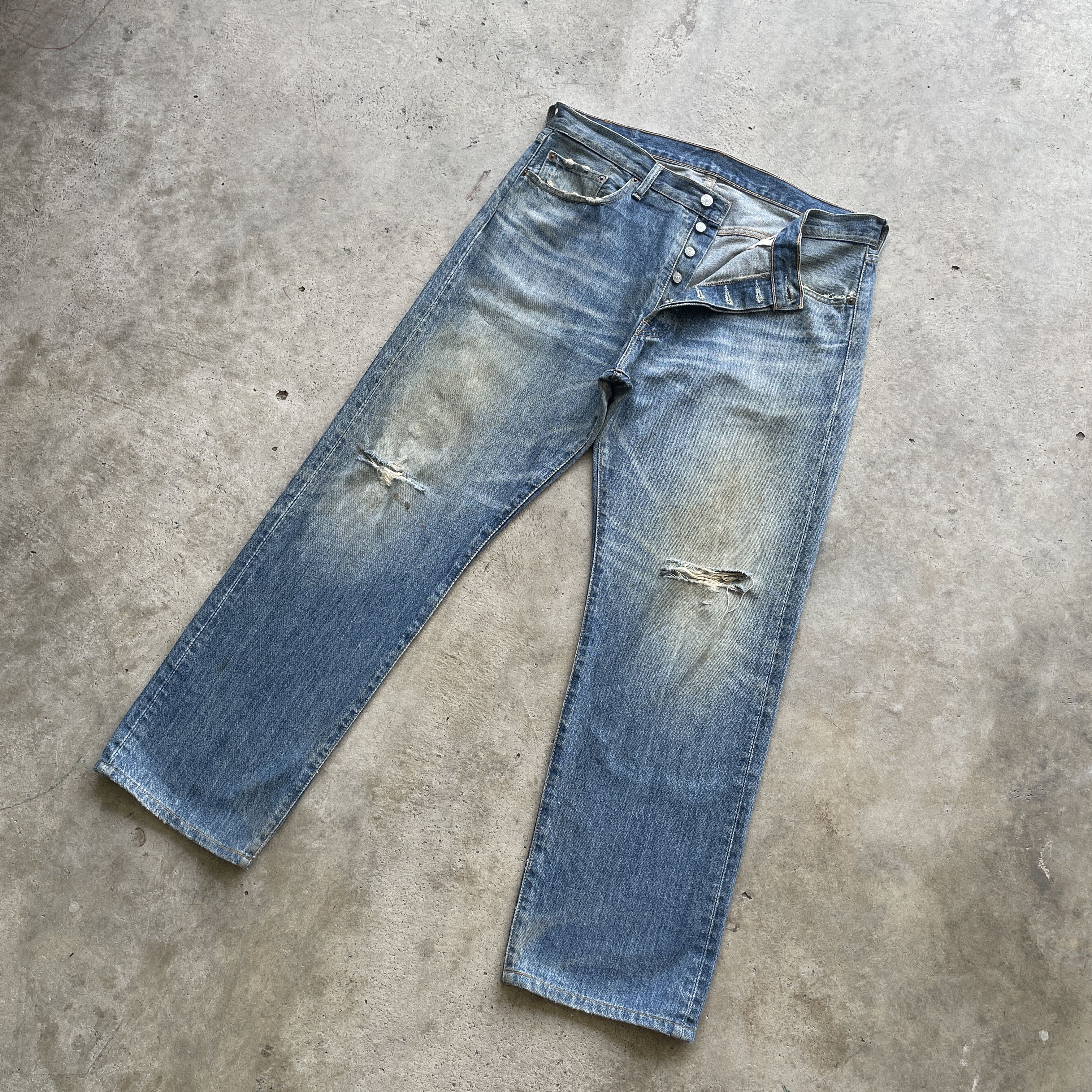 Levi's VINTAGE LEVI’S 501 MUDWASH DISTRESSED JEANS FADED PANTS W37 Size US 37 - 1 Thumbnail