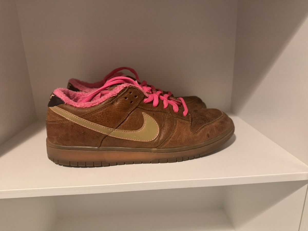 Nike Rare Nike SB Dunk Low Gibson Guitar Case Size US 11 / EU 44 - 4 Thumbnail