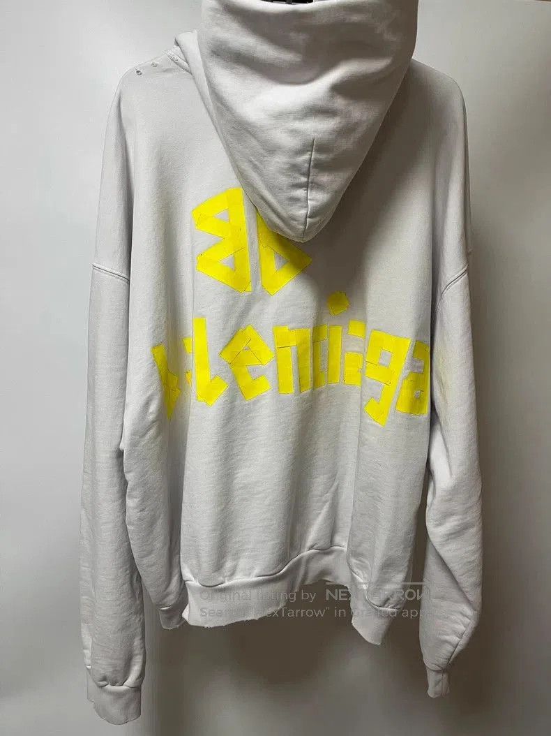 Balenciaga Balenciaga White Distressed Hoodie Sweatshirt. Size US S / EU 44-46 / 1 - 2 Thumbnail