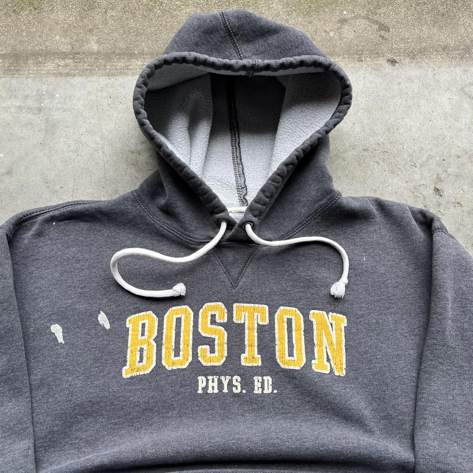 Vintage Vintage Y2K Boston Phys. Ed. Heavyweight Distressed Hoodie Size US L / EU 52-54 / 3 - 2 Thumbnail