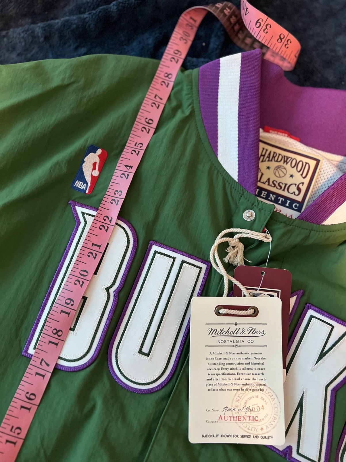 Mitchell & Ness Milwaukee Bucks 1996/97 Authentic Warmup Jacket Size US L / EU 52-54 / 3 - 8 Thumbnail