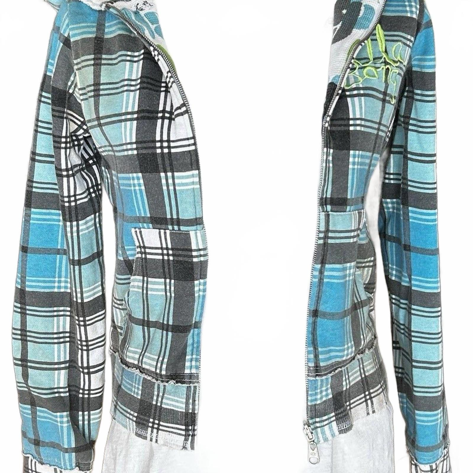 Billabong Slight staining on back left shoulder-see picture Size S / US 4 / IT 40 - 1 Thumbnail