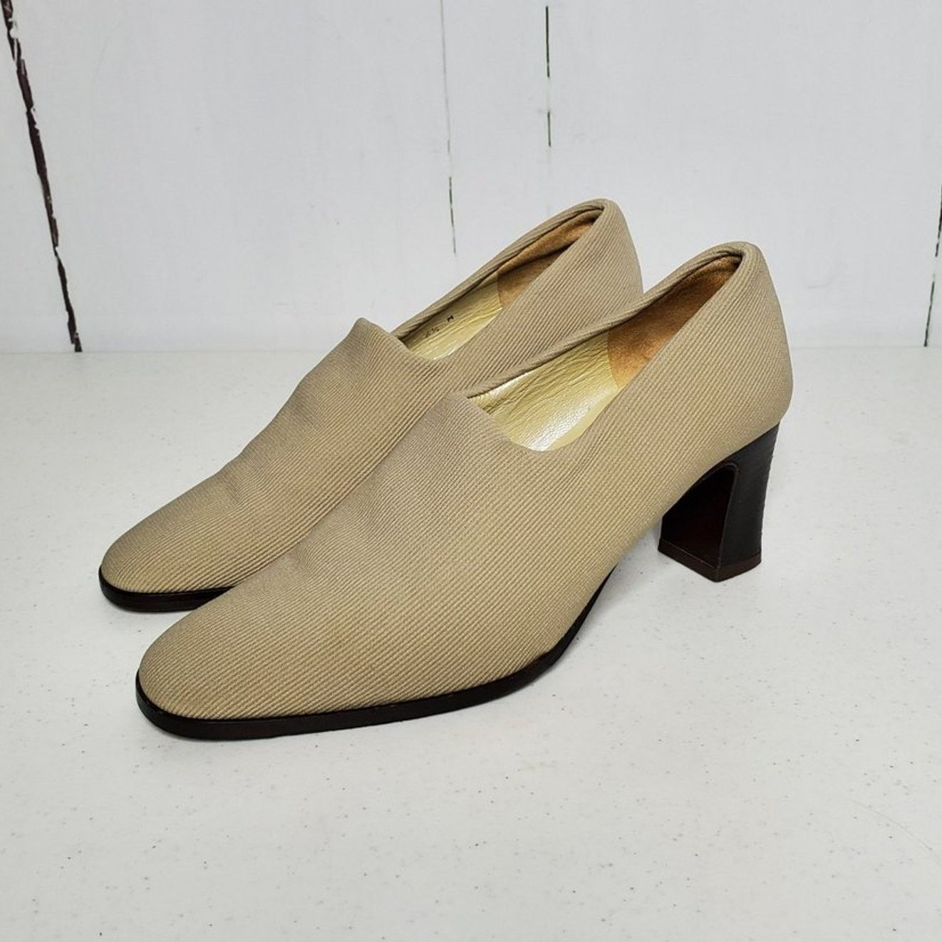 Charles Jourdan Charles Jourdan Stretch Fabric Slip On Loafers Vintage 6.5 Size US 6.5 / IT 36.5 - 2 Thumbnail