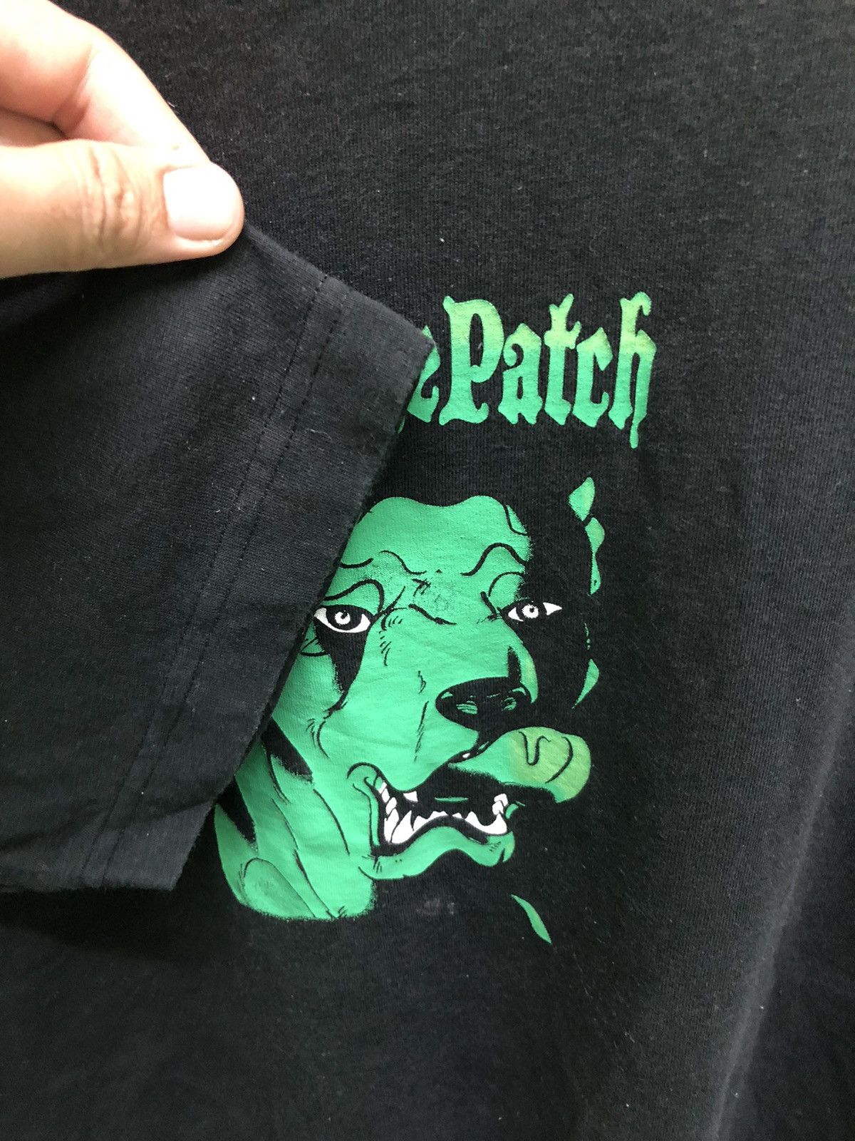 Japanese Brand Vintage Black Eye Patch Concrete Shirt Tee Size US L / EU 52-54 / 3 - 3 Thumbnail