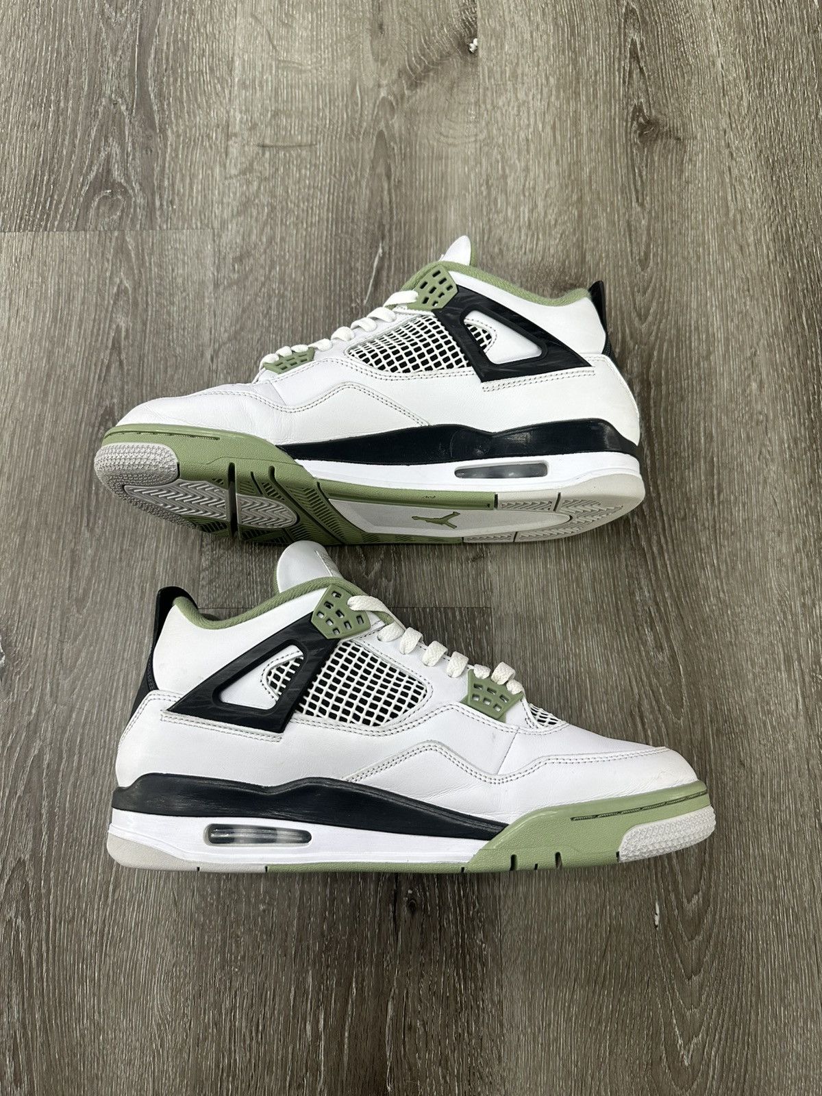 Jordan Brand Air Jordan 4 Retro “Seafoam” (WMNS) **PRE-OWNED** Size US 11.5 / IT 41.5 - 2 Thumbnail