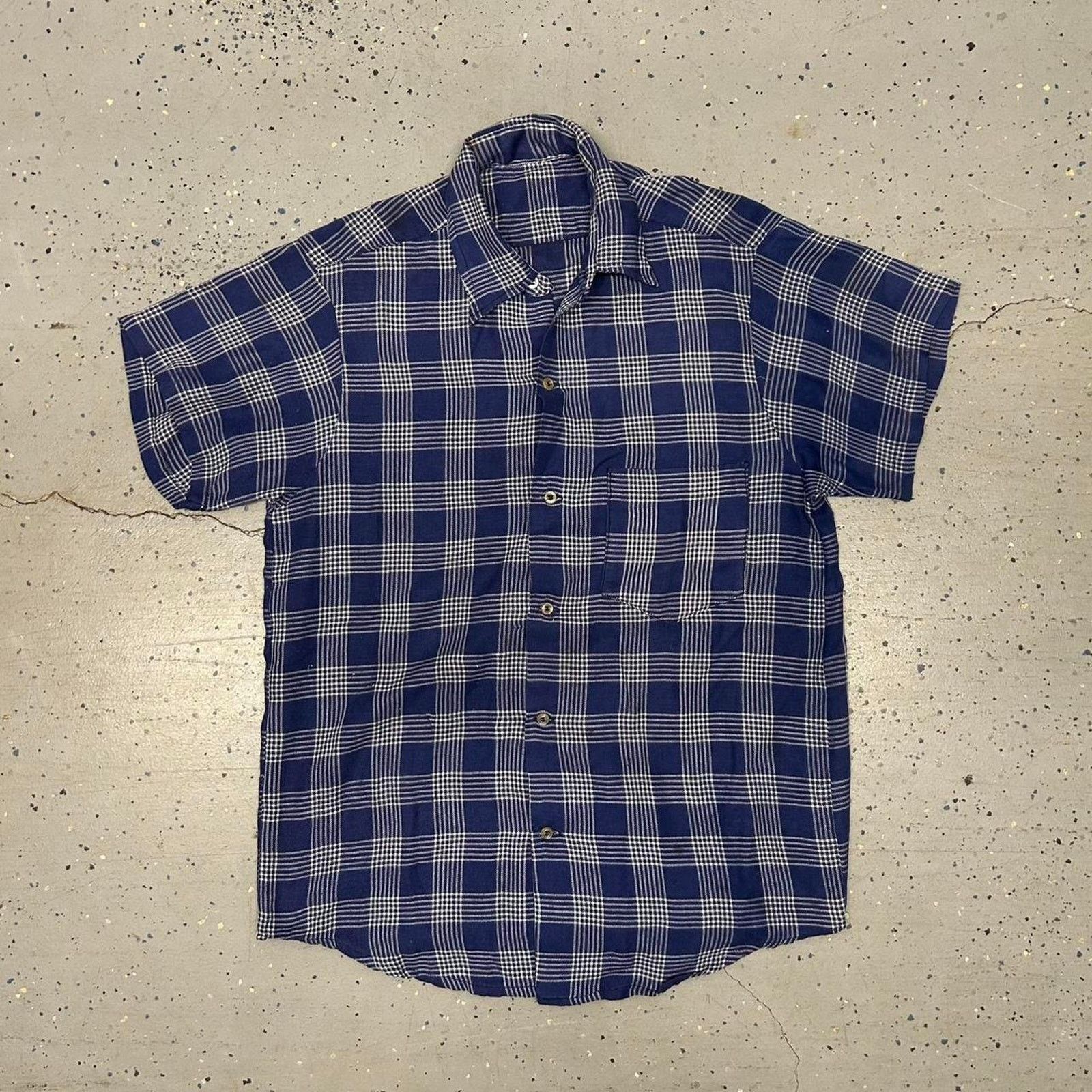 Other VTG 60s/70s Blue and white plaid button-up shirt Size US L / EU 52-54 / 3 - 1 Thumbnail