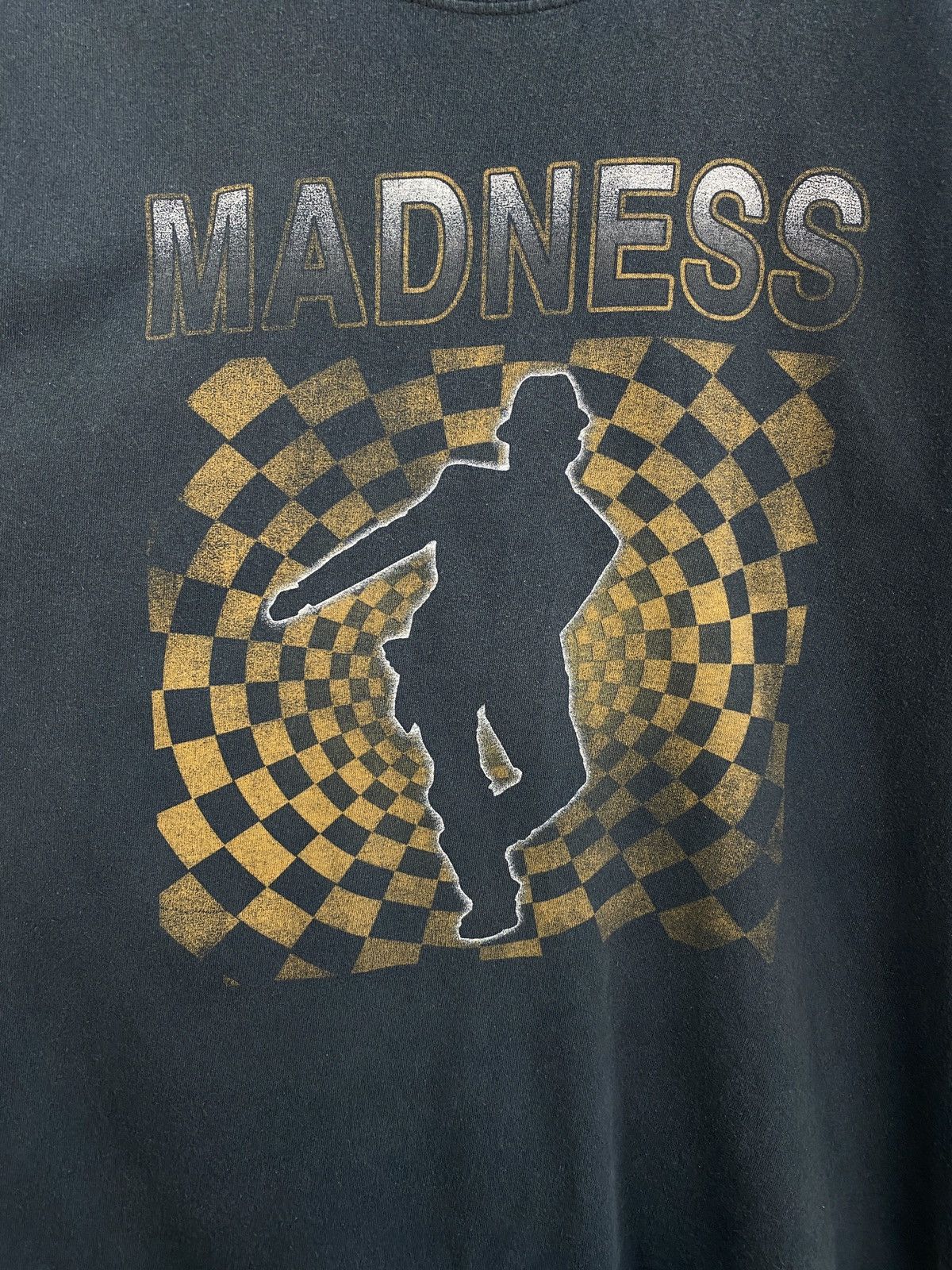 Madness Vintage 90s Madness Rock Band T-Shirt Rare Retro Hype Y2K Size US XL / EU 56 / 4 - 4 Thumbnail