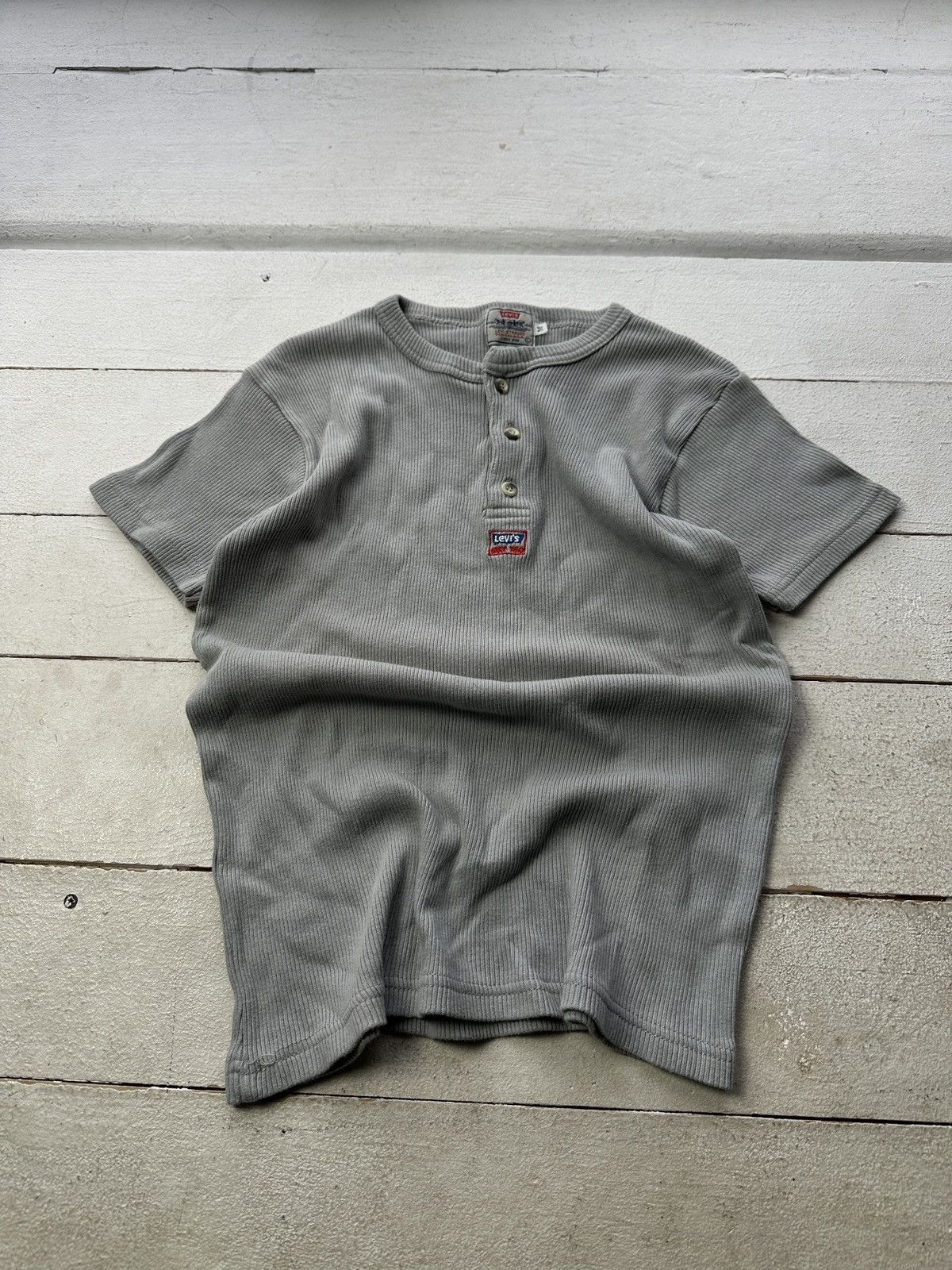 Levi's 🚨VINTAGE LEVI’S SLIM FIT Y2K CENTRAL LOGO 90s Size US M / EU 48-50 / 2 - 1 Thumbnail