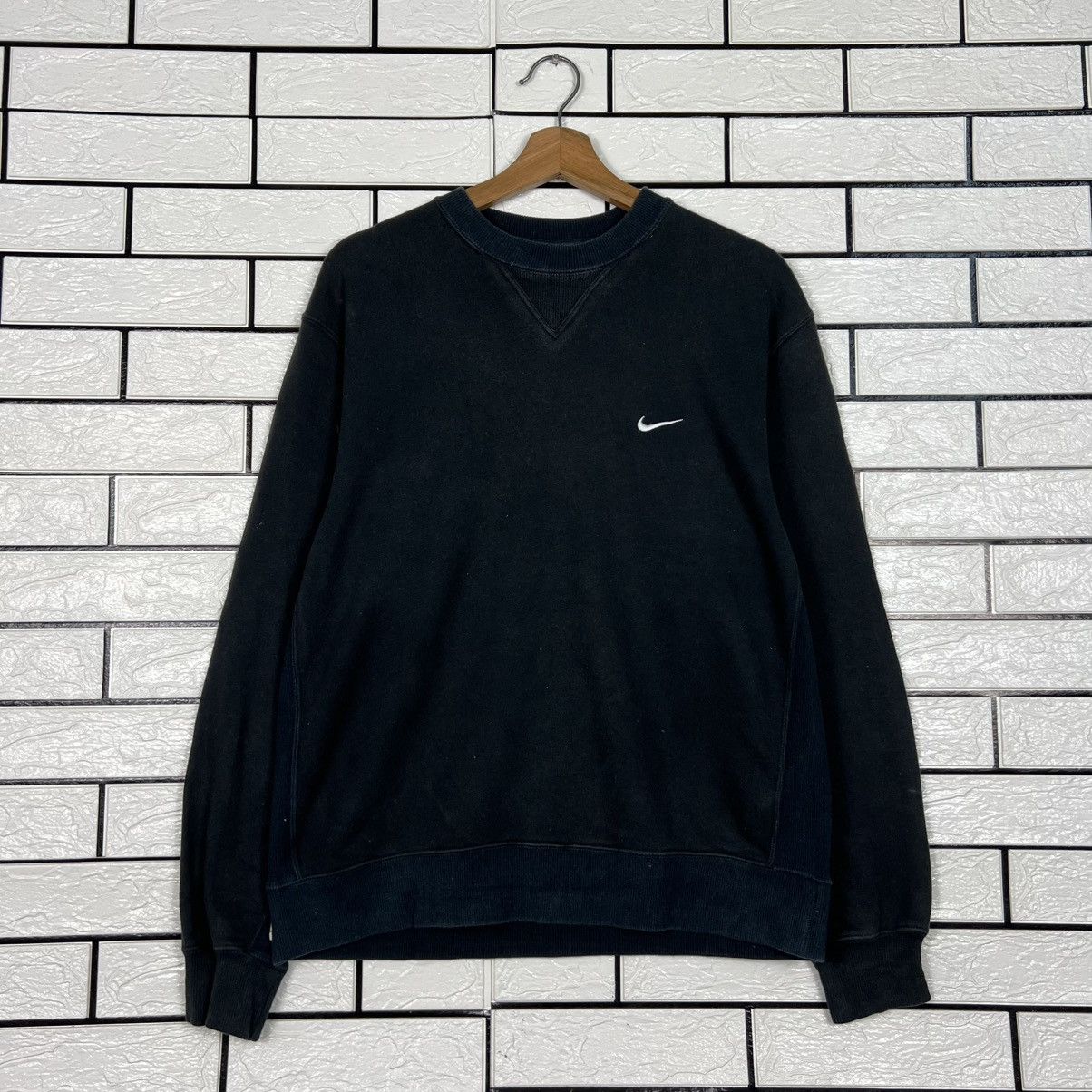 Nike NIKE Embroidered Small Logo Crewneck Sweatshirt #3995-C182 Size US M / EU 48-50 / 2 - 1 Thumbnail