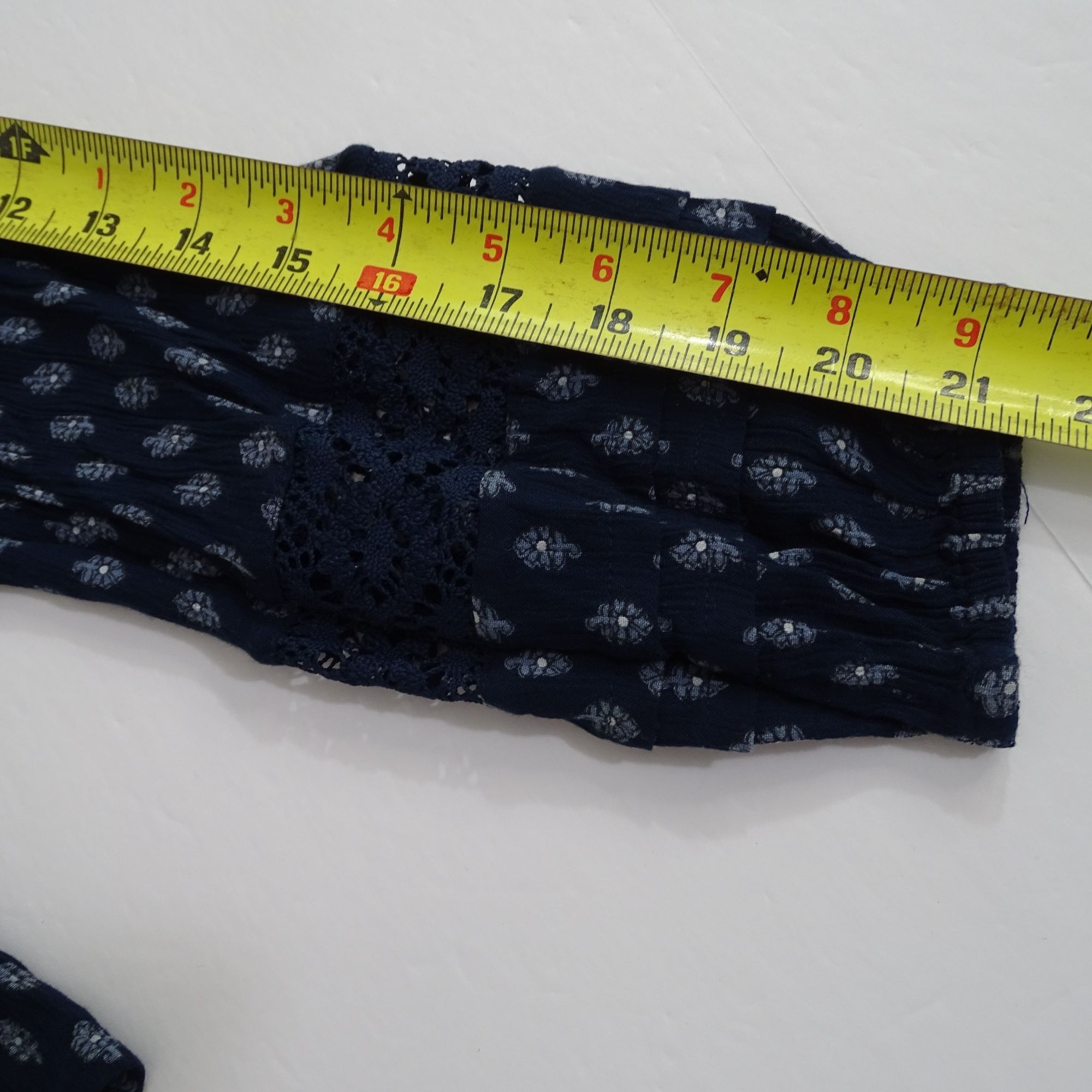 Hollister Hollister Top Women Size S Navy Blue Boho With Crochet Size S / US 4 / IT 40 - 9 Thumbnail