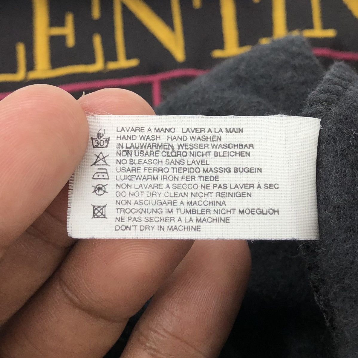 Valentino Vintage Valentino Golf Embroidery Logo Crewneck Sweatshirt Size US M / EU 48-50 / 2 - 18 Thumbnail