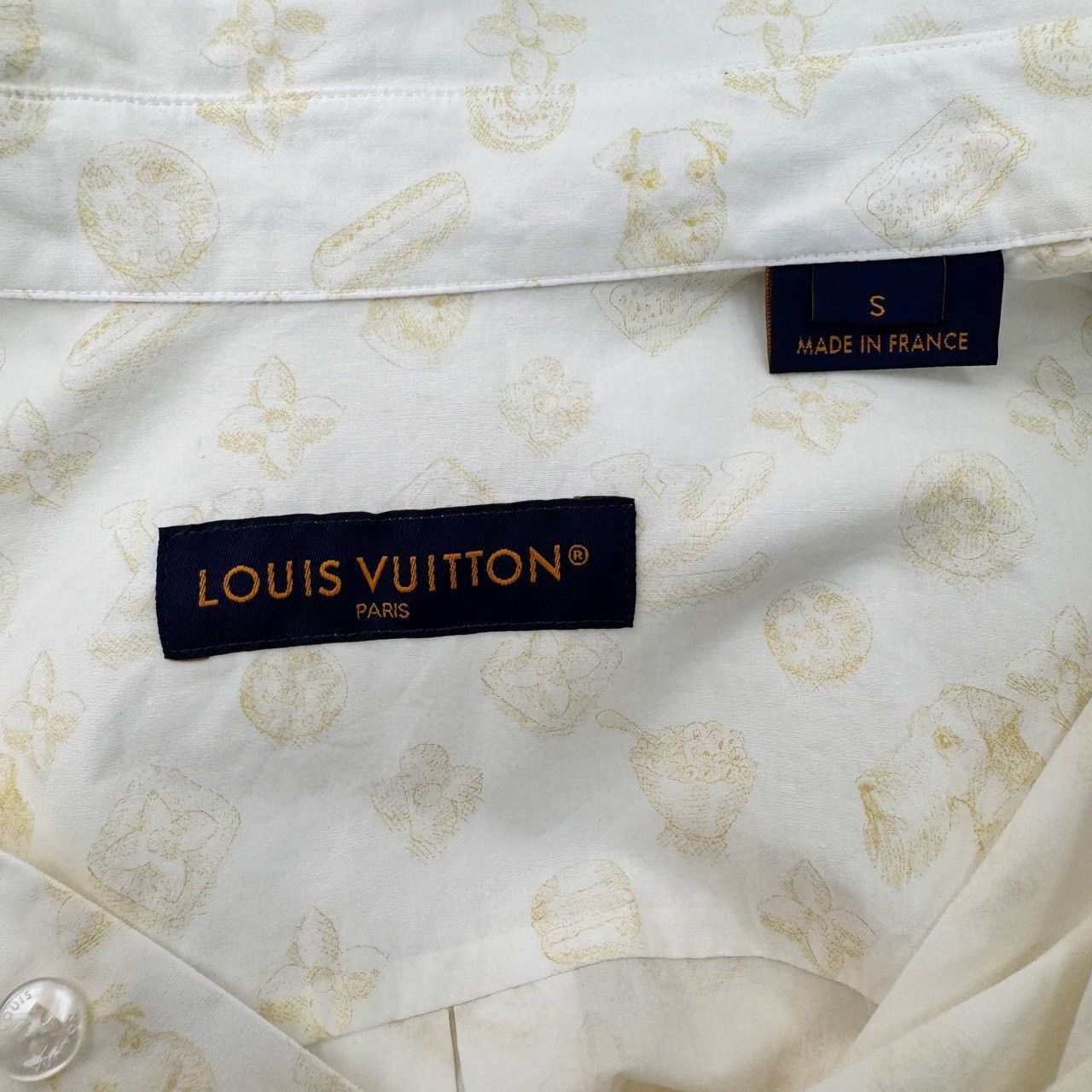 Louis Vuitton Louis Vuitton Beige shirt with full printed logo and embroi Size US S / EU 44-46 / 1 - 5 Thumbnail