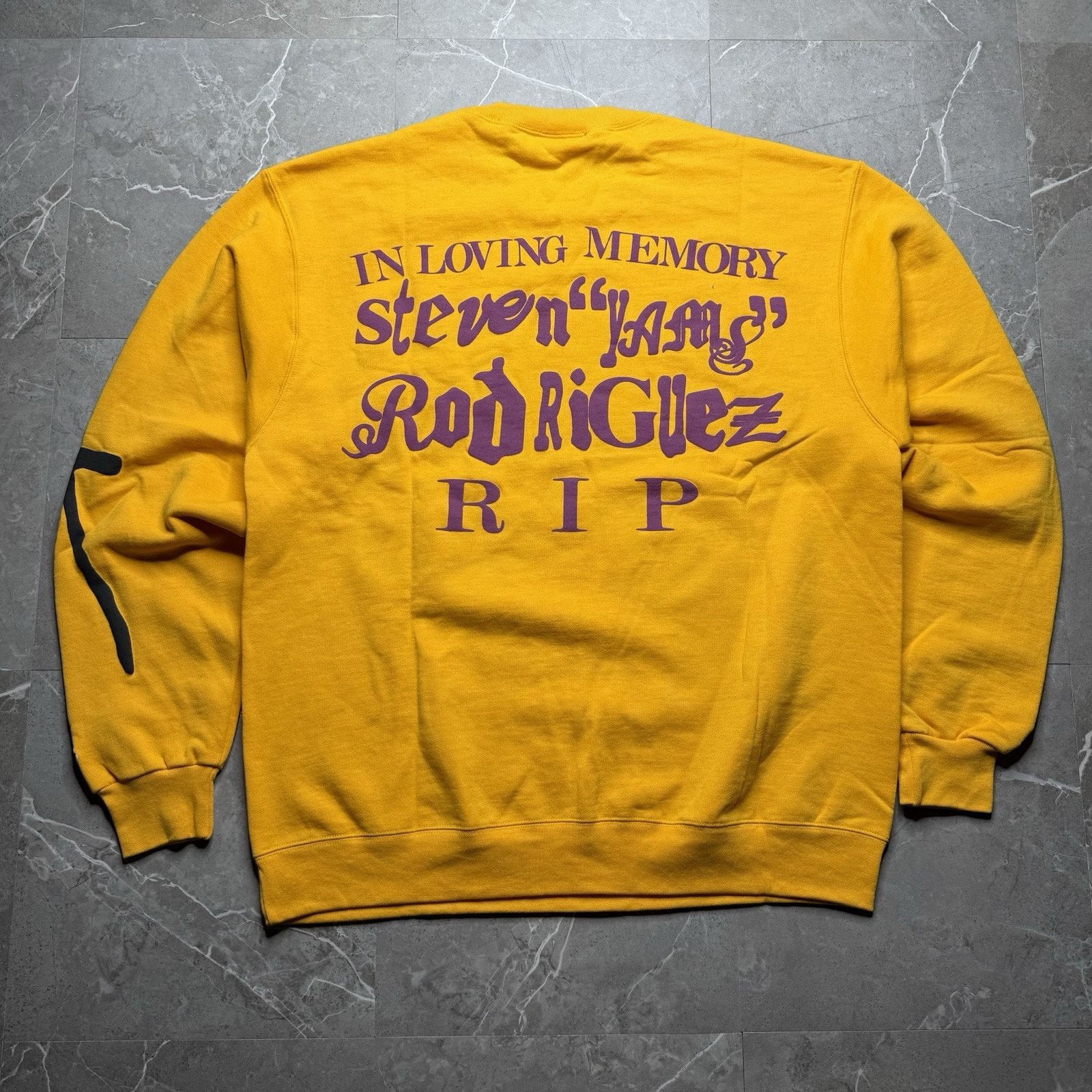 Champion Yams Day RIP Memory Champion Crewneck Yellow Size Large Size US L / EU 52-54 / 3 - 3 Thumbnail