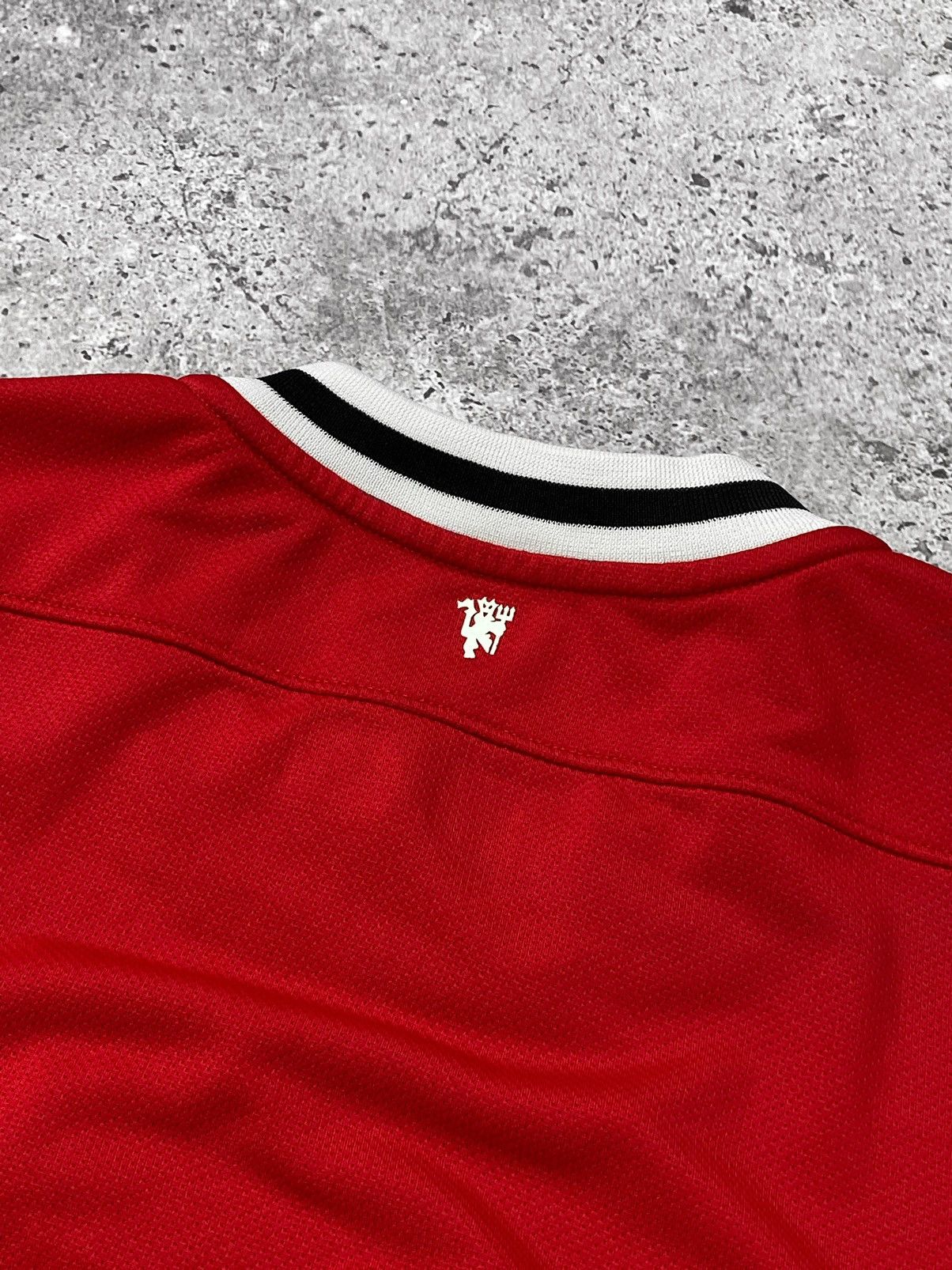 Nike Nike Manchester United 2011 - 2013 Home Football Jersey Size US M / EU 48-50 / 2 - 6 Thumbnail