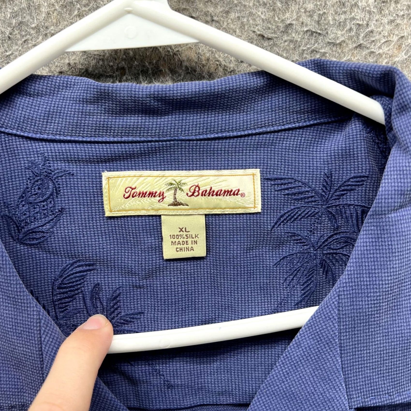 Tommy Bahama Tommy Bahama Shirt Mens XL Blue Silk Camp Short Sleeve Button Front Casual Vintage Size US XL / EU 56 / 4 - 6 Thumbnail