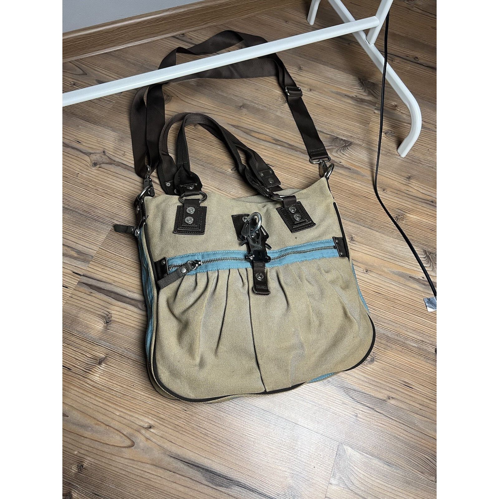 George Gina & Lucy GGL George Gina & Lucy Nouvelle Gardine Beige Gray Shoulder Size ONE SIZE - 2 Thumbnail