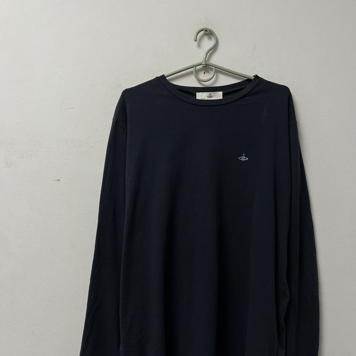 Vivienne Westwood Mens Vivienne Westwood Longsleeve T-shirt basic logo luxury Size US XL / EU 56 / 4 - 3 Thumbnail