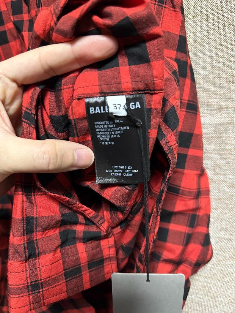 Balenciaga Balenciaga size 37 Electronic Music Embroidered Logo Shirt Size US S / EU 44-46 / 1 - 5 Thumbnail