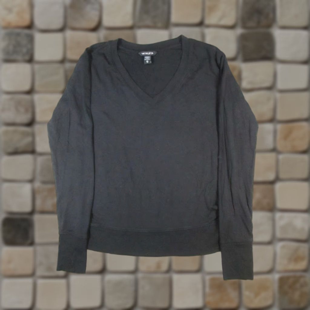 Athleta VINTAGE Athleta Sweater Womens XS Black Pullover Knit Long Sleeve V-Neck Casual Size XS / US 0-2 / IT 36-38 - 1 Thumbnail