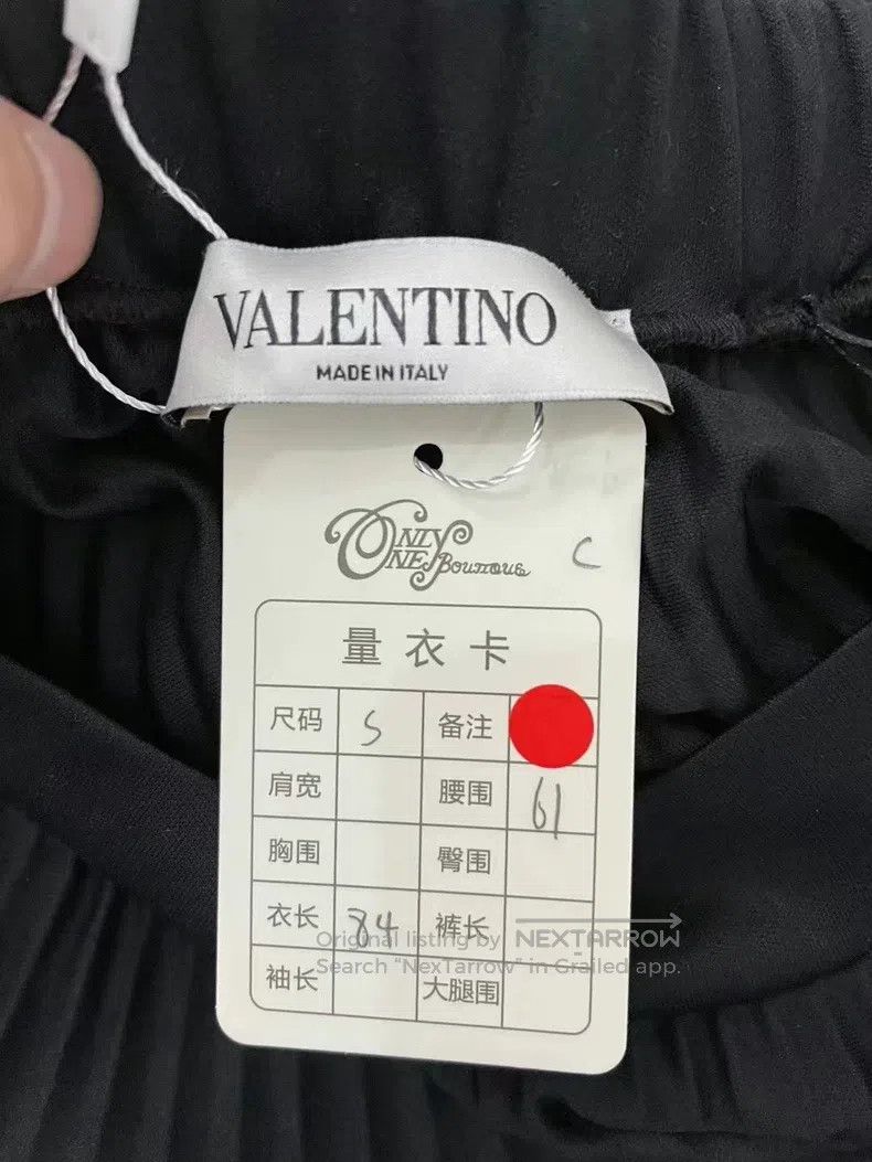 Valentino Valentino White large logo printed pleated skirt Size S / US 4 / IT 40 - 4 Thumbnail