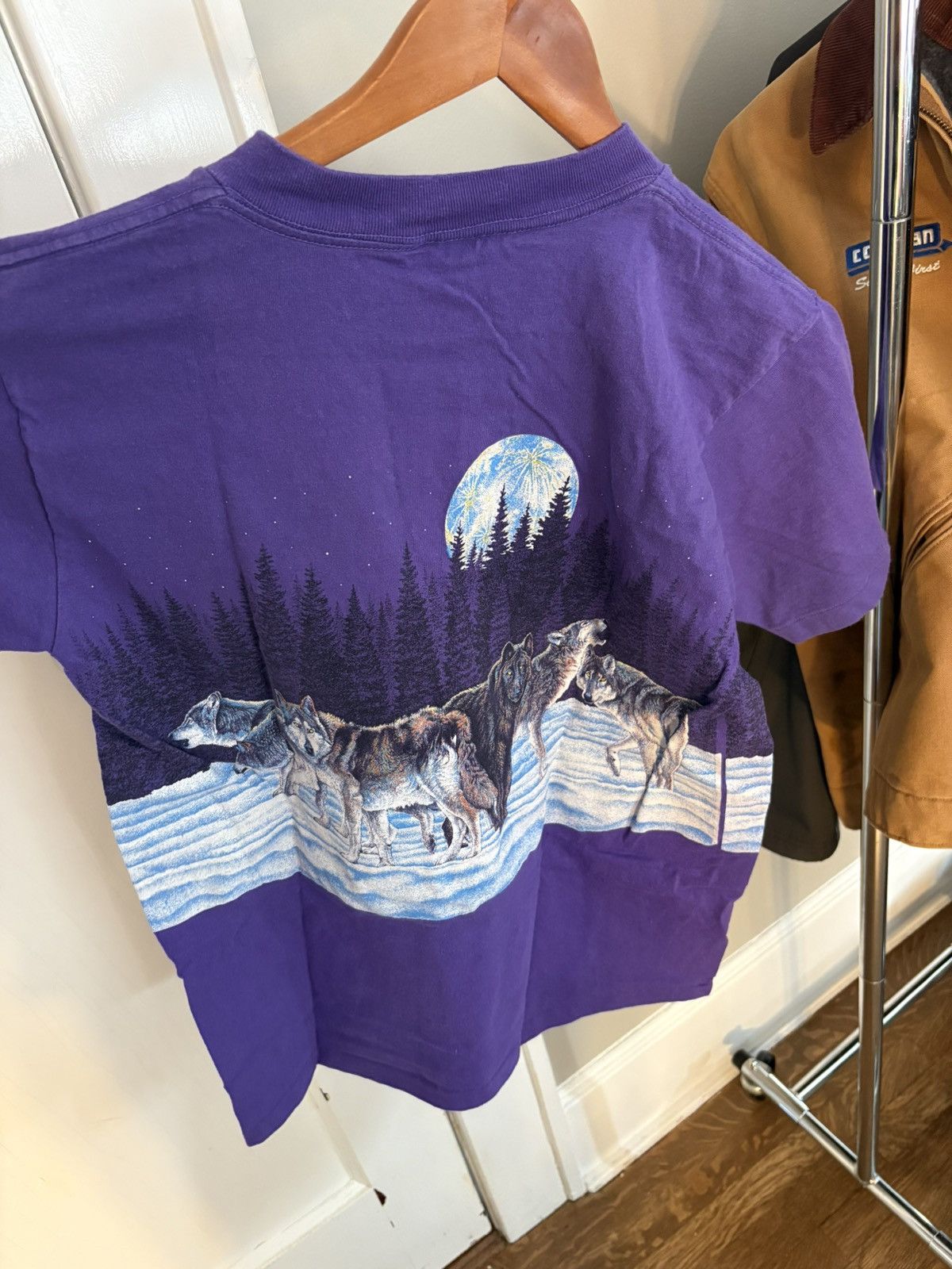 Vintage VINTAGE ALL AROUND WOLF PRINT TEE Size US L / EU 52-54 / 3 - 3 Thumbnail